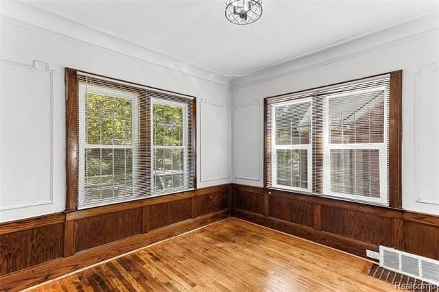 4827 Gray St - Photo 7 of 20