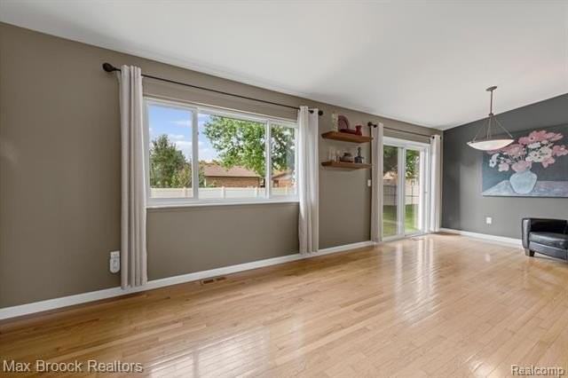 44018 Bannockburn Dr - Photo 6 of 14