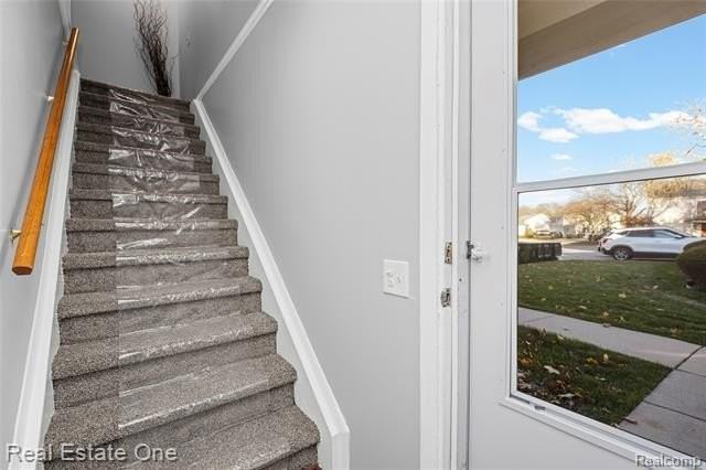 2917 Rockford Ct #36D - Photo 7 of 49