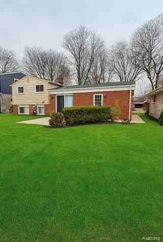 14651 Fairway St - Photo 2 of 27