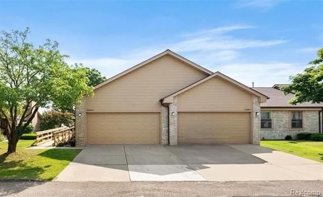 2343 Heritage Pointe Dr #29