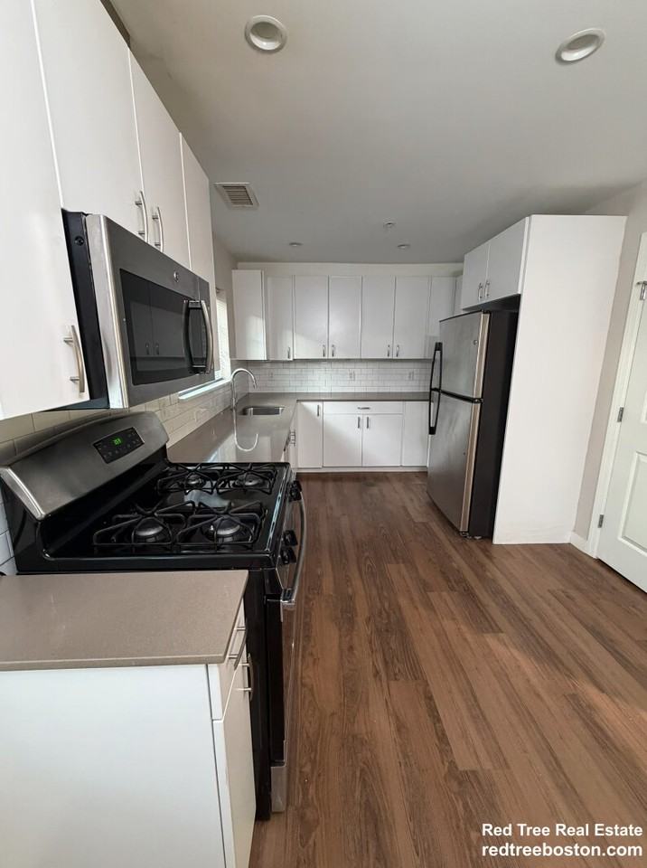 10 Myrtle Street #5-1B - Photo 2 of 11