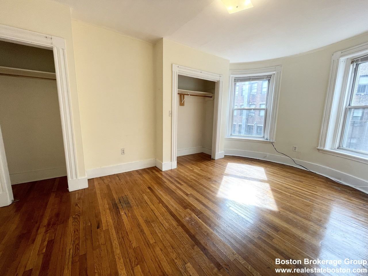 76 Saint Stephen St #3 - Photo 4 of 7