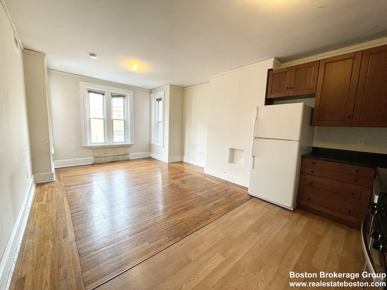 76 Saint Stephen St #3 - Photo 5 of 7