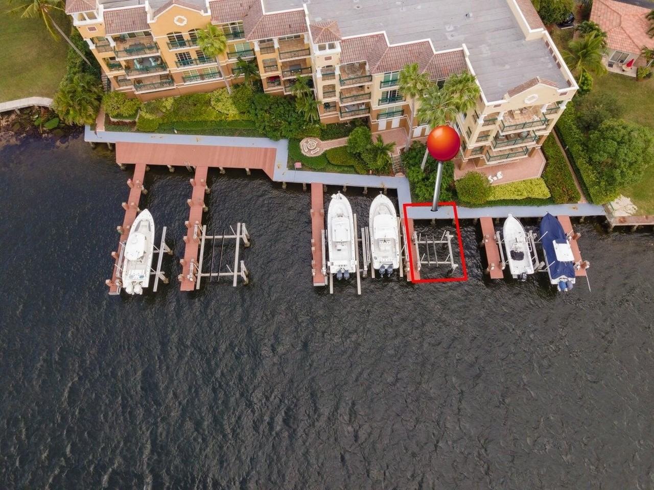 1228 Hillsboro Mile #103 - Photo 3 of 19