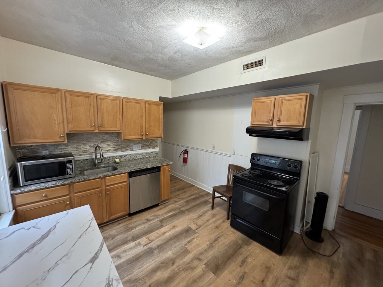 39 Chester St #2 - Photo 4 of 28