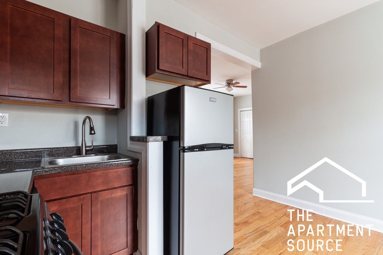 3720 North Pine Grove Avenue #W2 - Photo 2 of 10