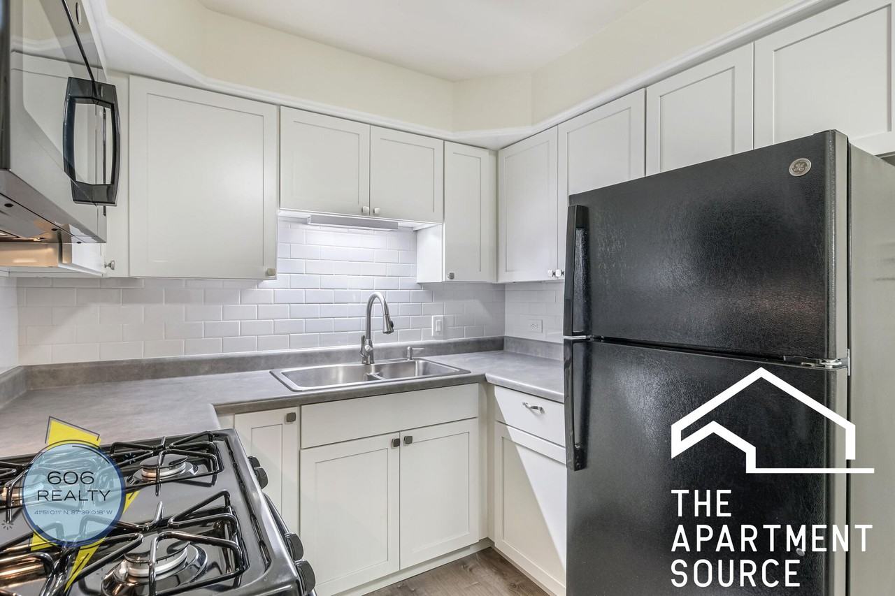 1039 College Avenue #5W - Photo 2 of 28