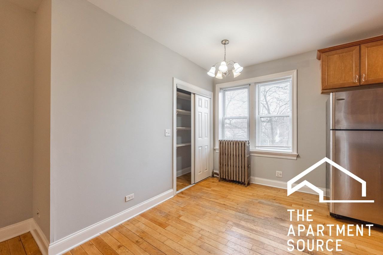 4548 W George St #3 - Photo 3 of 14