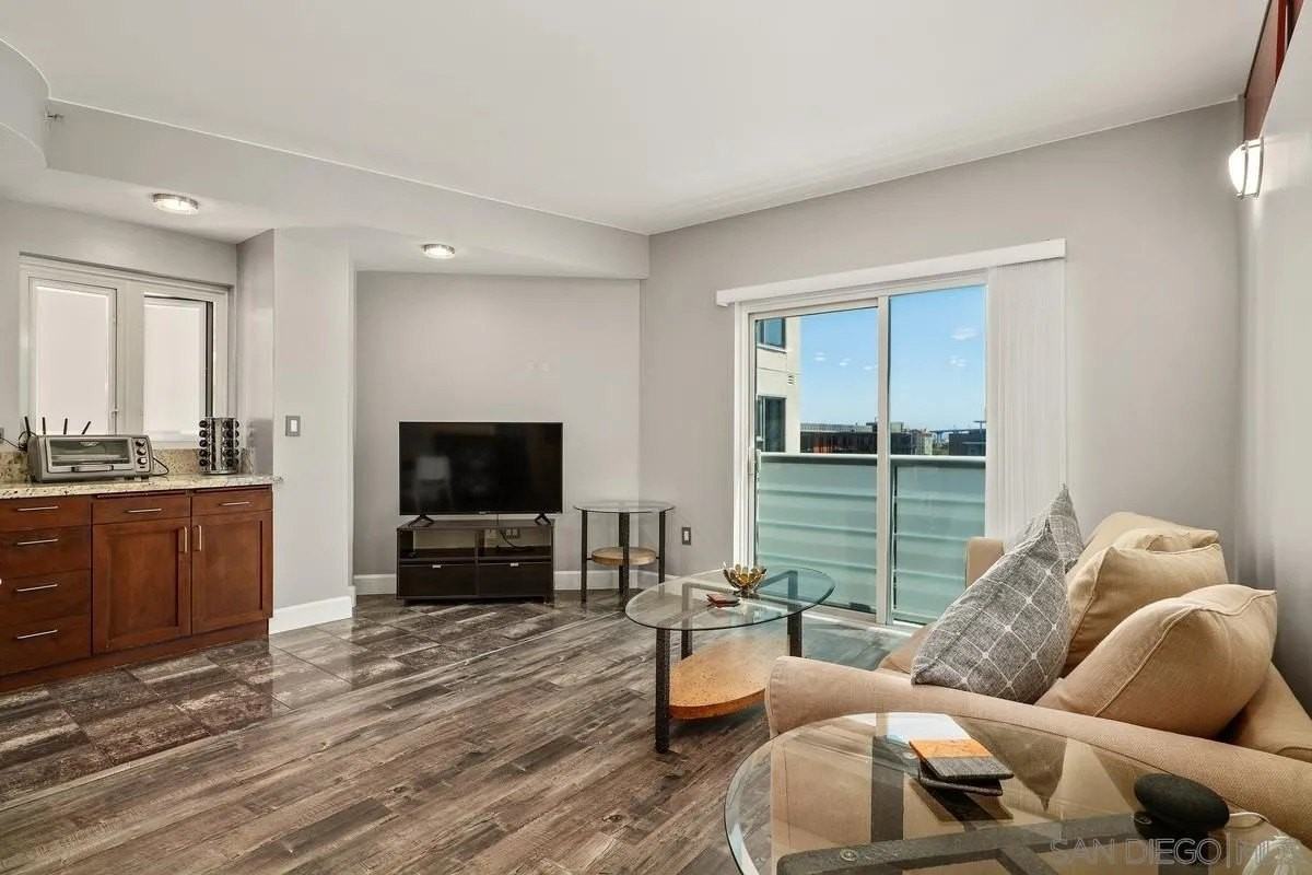 550 15th St Unit 601 #601 - Photo 6 of 10