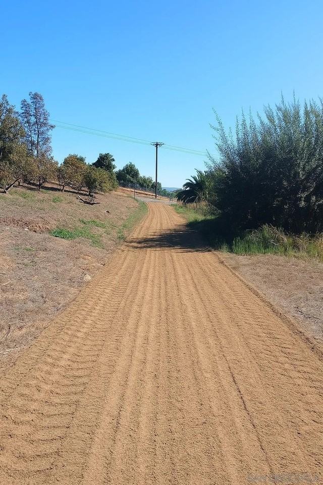 Los Gatos Rd - Photo 2 of 19