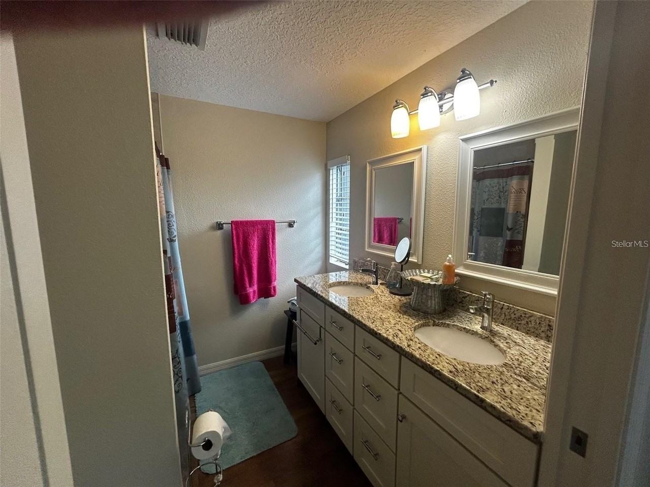 5742 Camelot Dr N - Photo 6 of 8