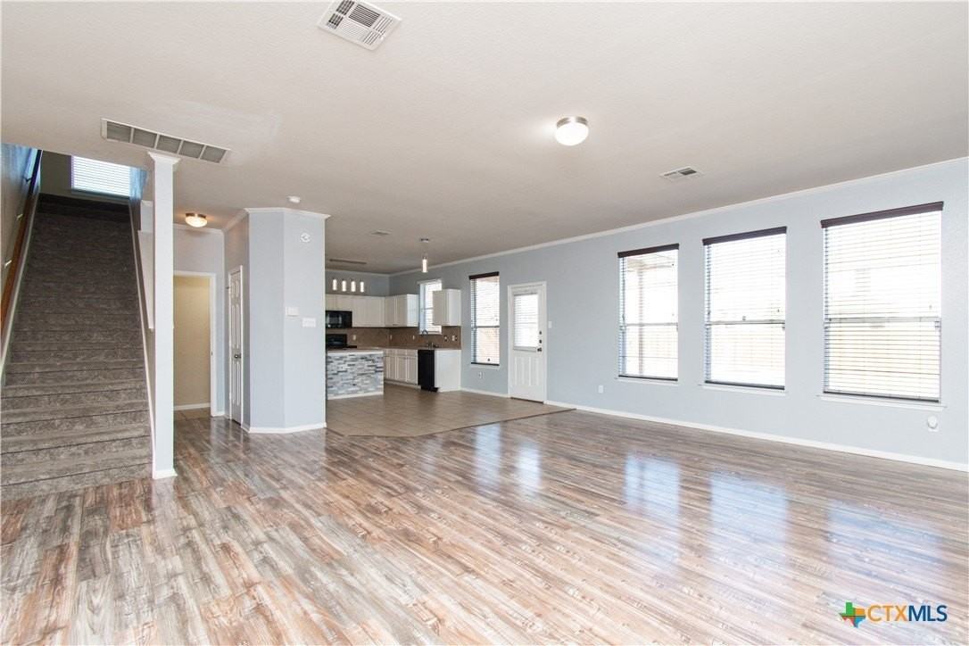 413 E Orion Dr - Photo 3 of 25