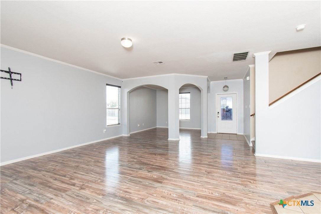 413 E Orion Dr - Photo 5 of 25