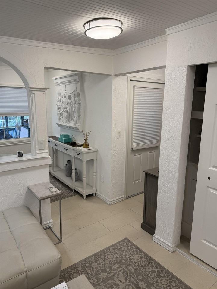 295 W Palmer Mill Rd - Photo 5 of 14