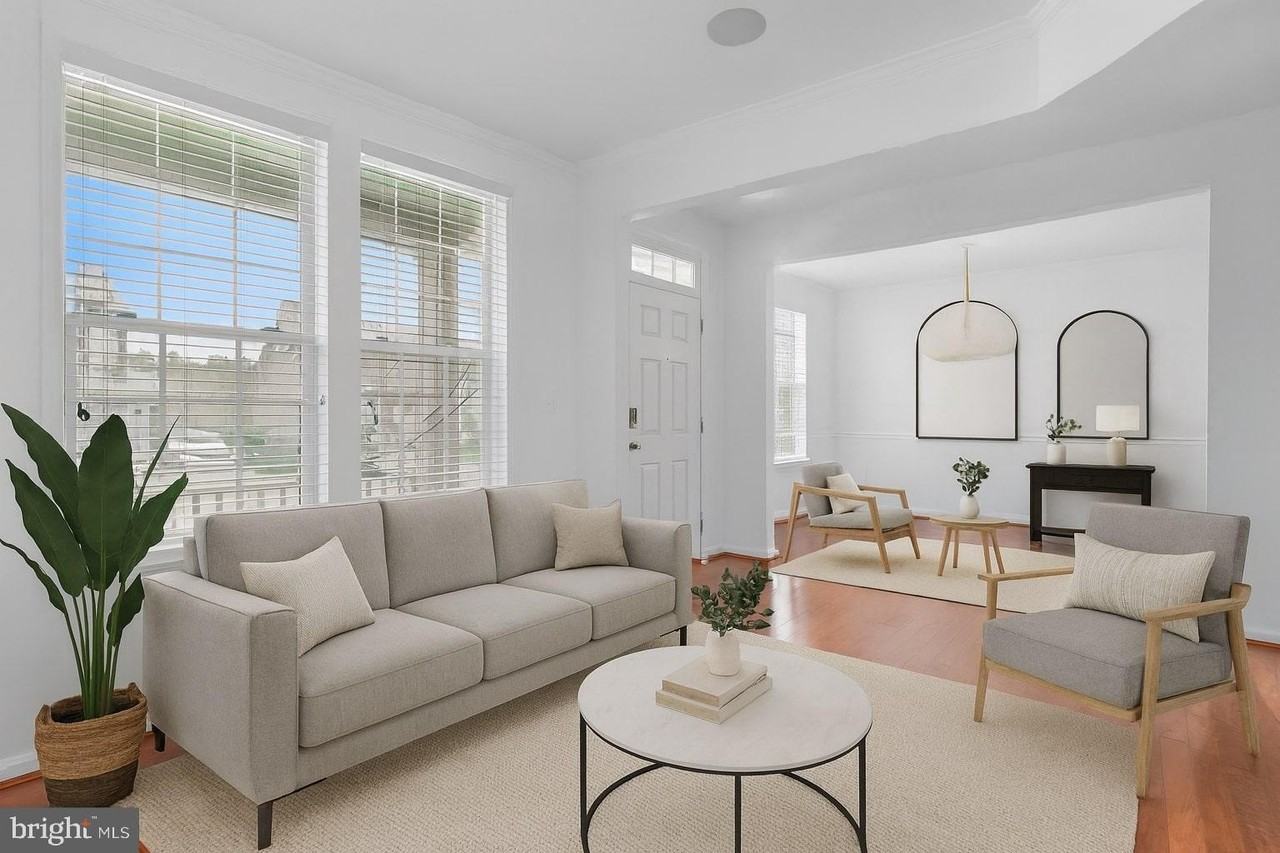 8008 Hubble Drive - Photo 5 of 50