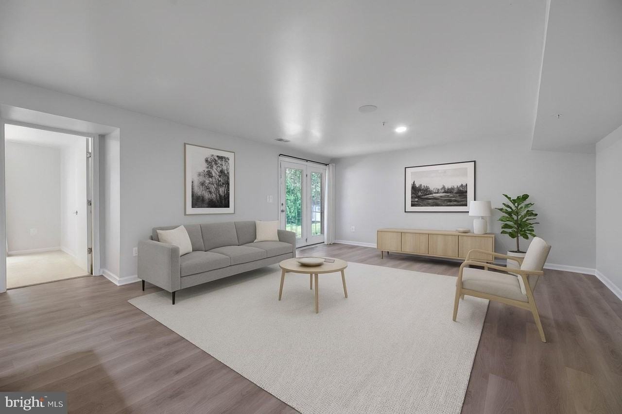 8008 Hubble Drive - Photo 6 of 50