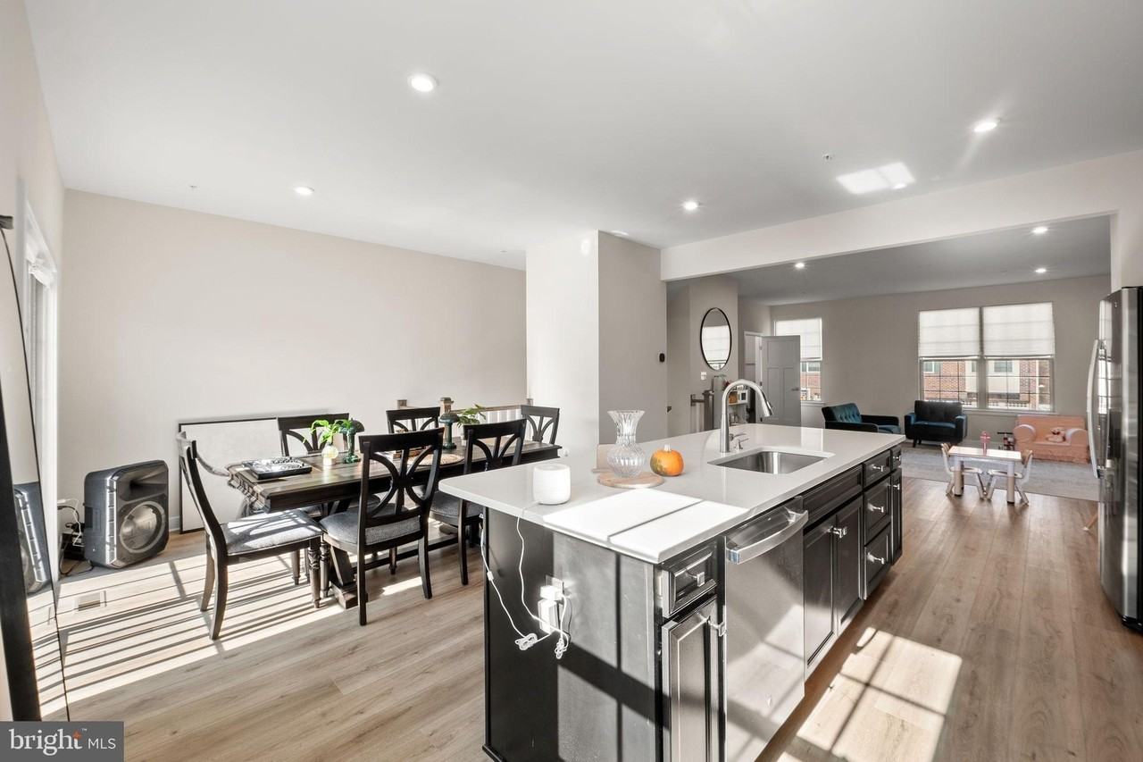 9019 Belinda Blvd - Photo 5 of 25