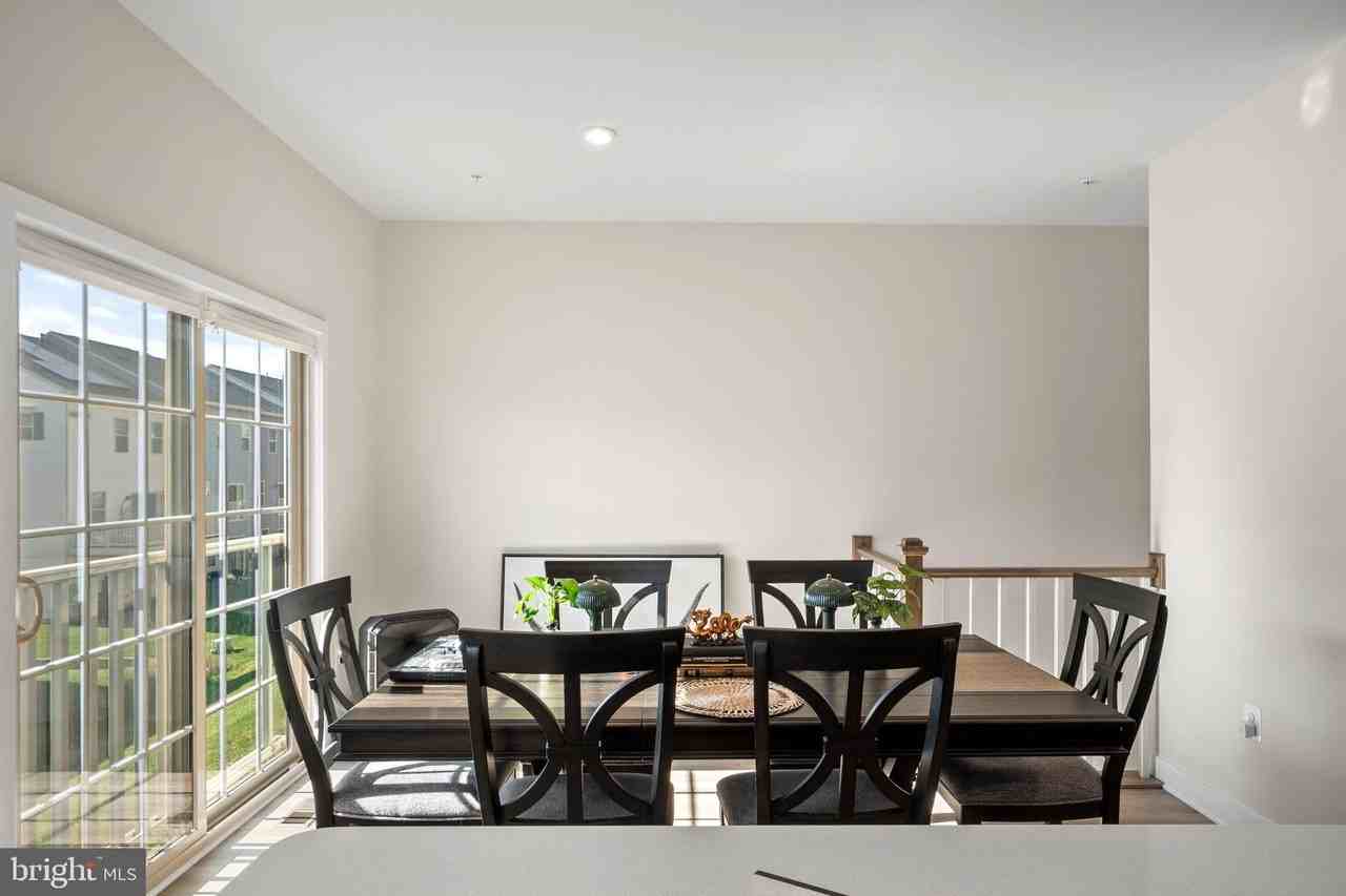 9019 Belinda Blvd - Photo 6 of 25