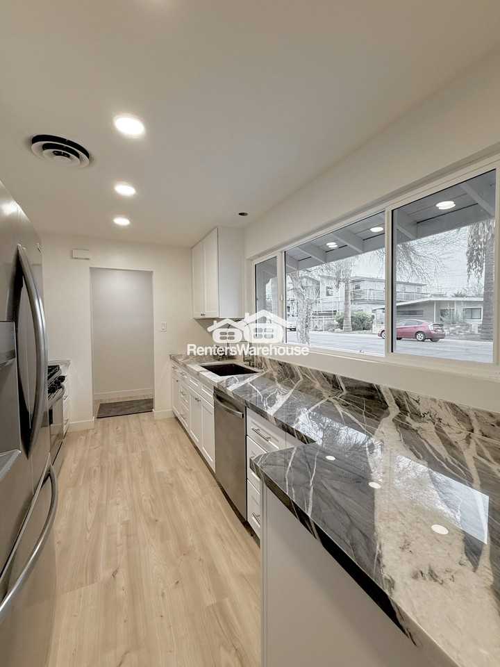 7507 E Highland Ave - Photo 3 of 12