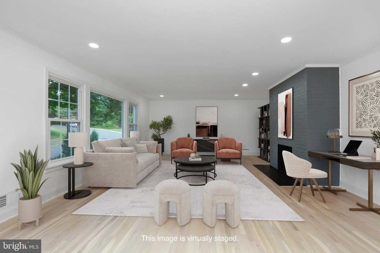 3858 North Tazewell Street - Photo 3 of 29