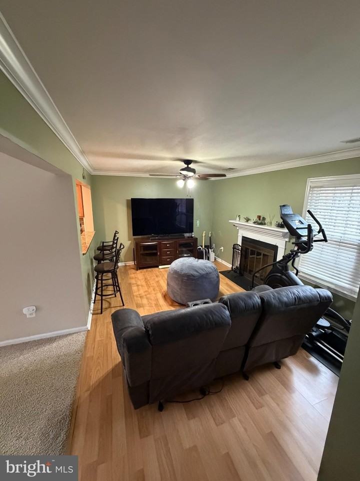 6036 Old Landing Way - Photo 4 of 19