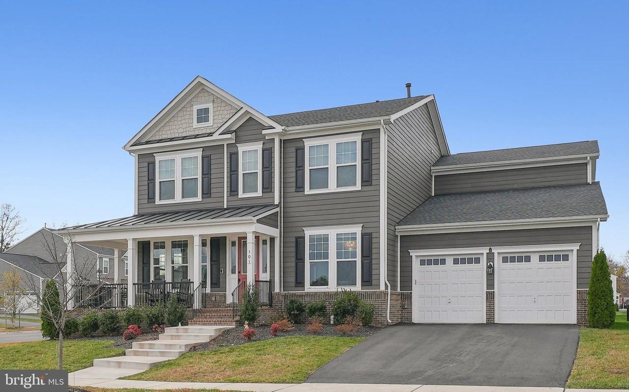 101 Milvian Way Se - Photo 2 of 50