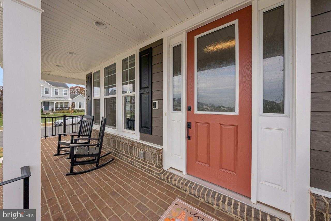 101 Milvian Way Se - Photo 3 of 50