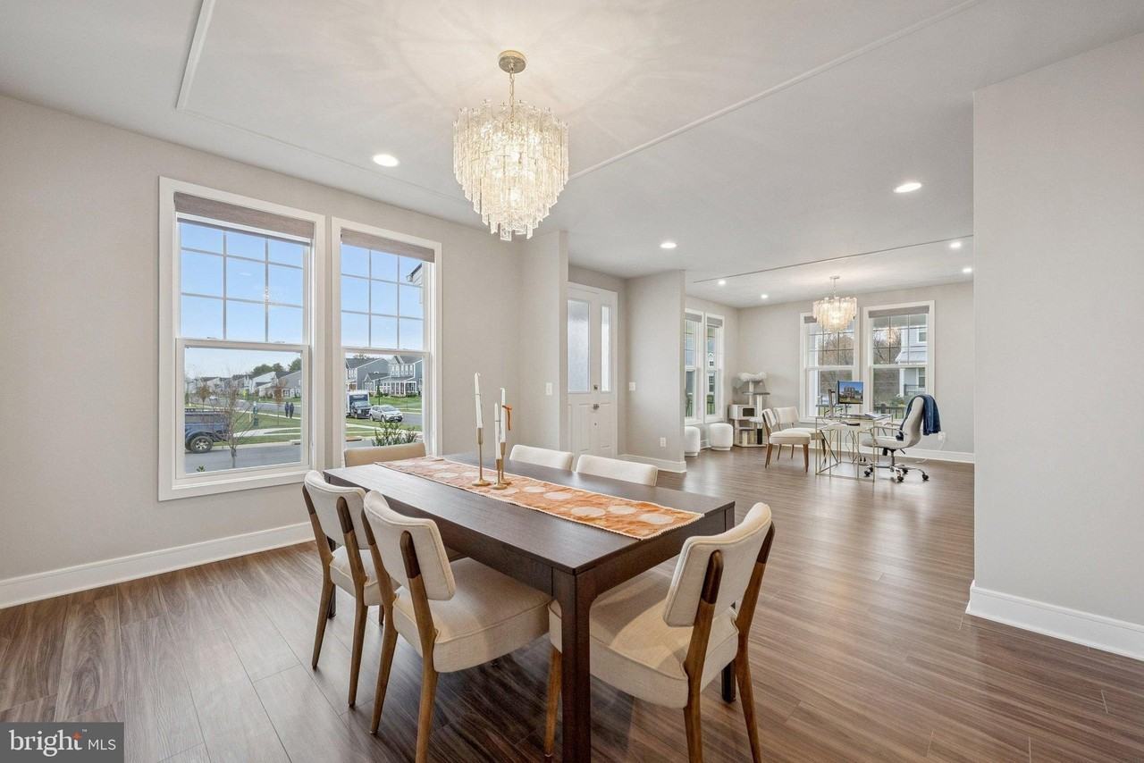 101 Milvian Way Se - Photo 7 of 50