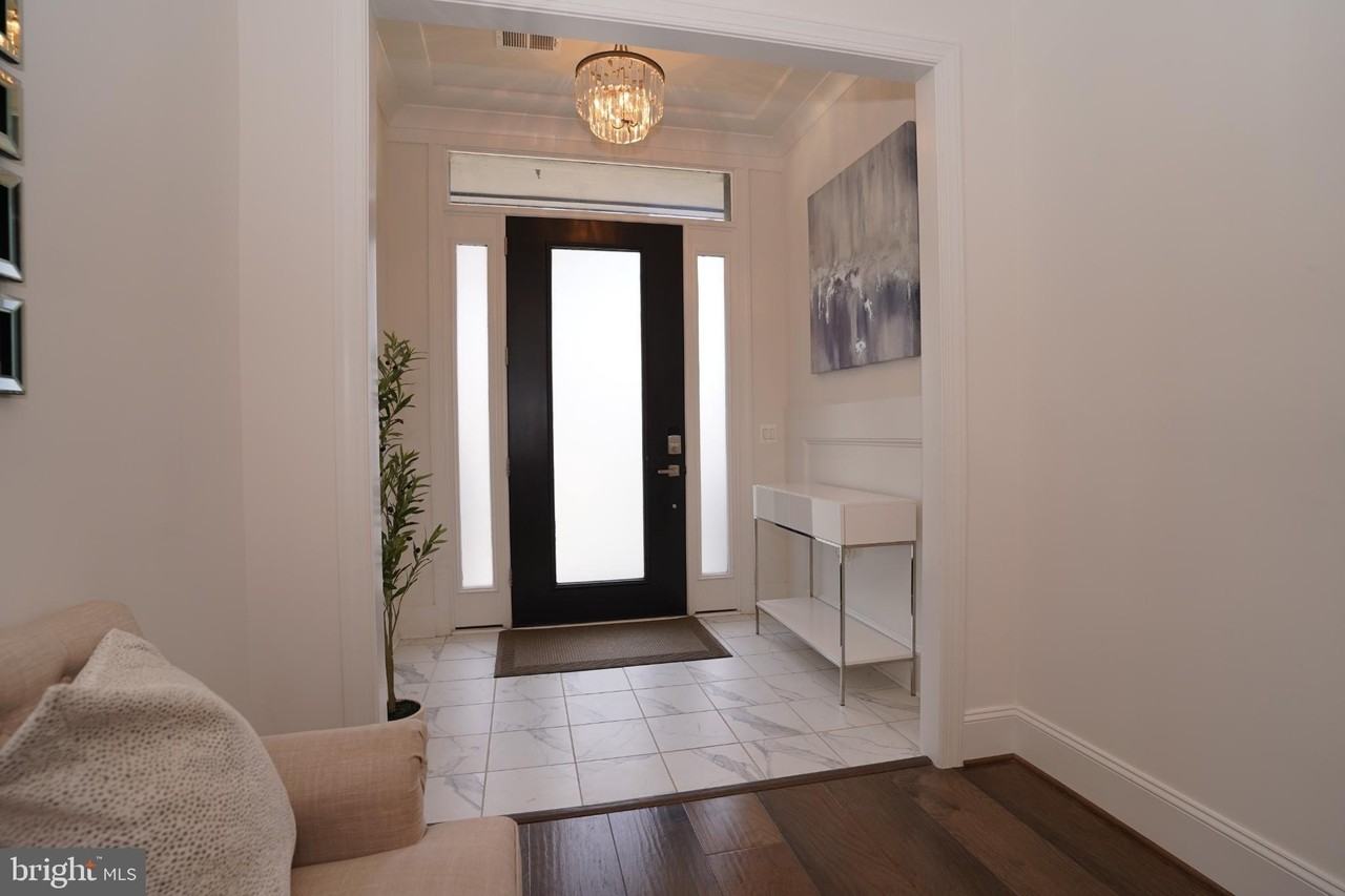 44655 Provincetown Dr - Photo 3 of 50