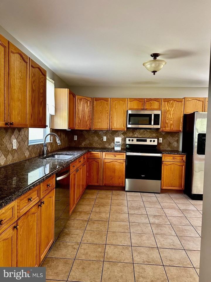 2009 Coast Guard Drive - Photo 2 of 14