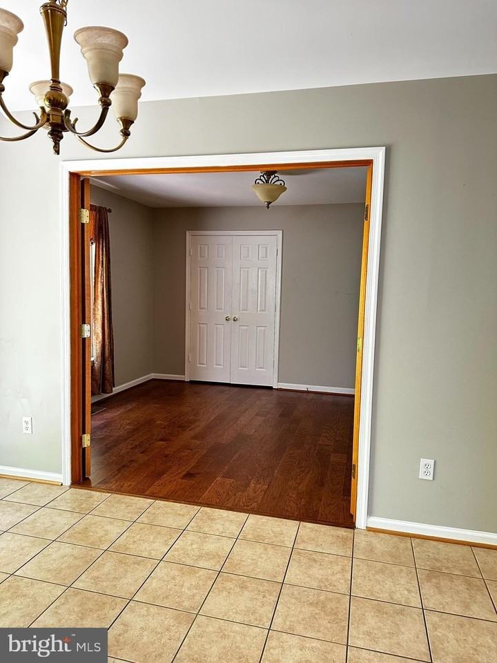 2009 Coast Guard Drive - Photo 5 of 14