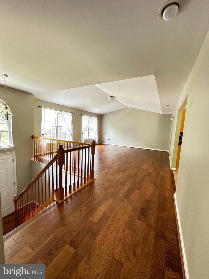 2009 Coast Guard Drive - Photo 6 of 14