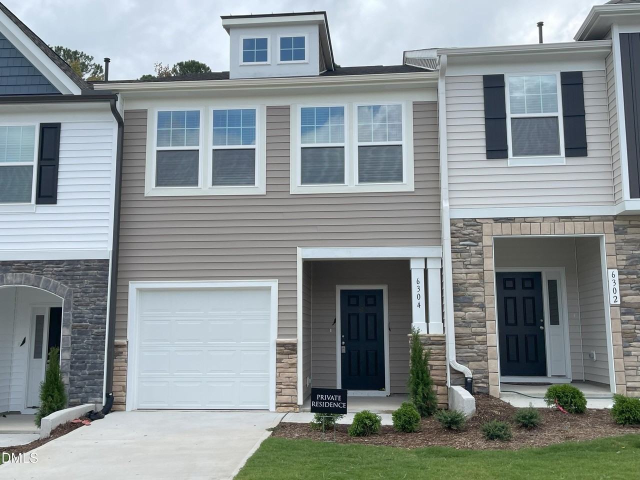 6404 Lady Eliza Lane - Photo 2 of 36