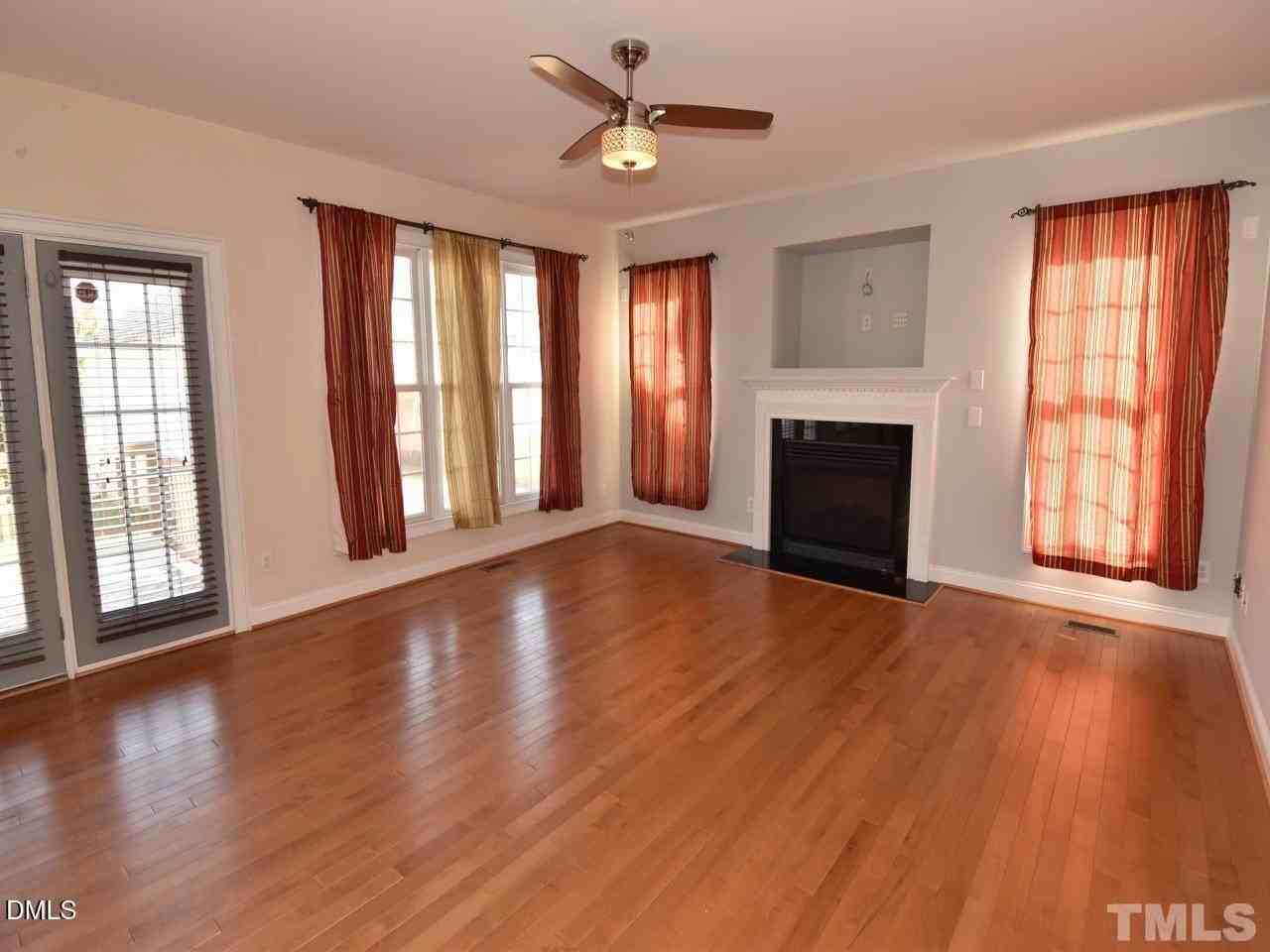 118 Fort Jackson Rd - Photo 2 of 21