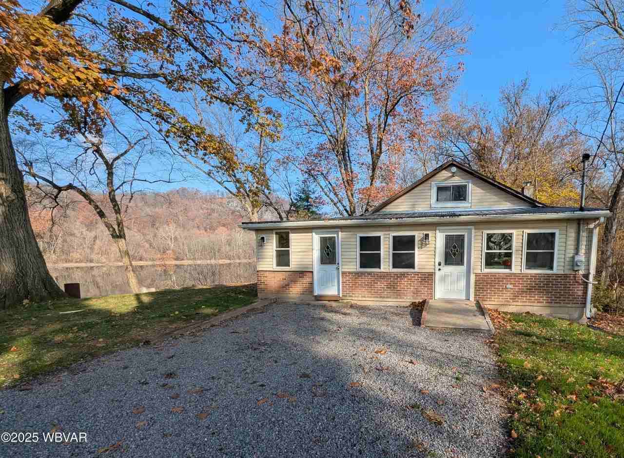 3225 River Rd - Photo 2 of 13