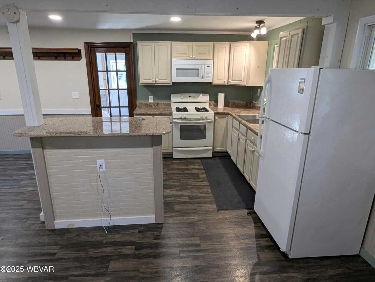 3225 River Rd - Photo 5 of 13