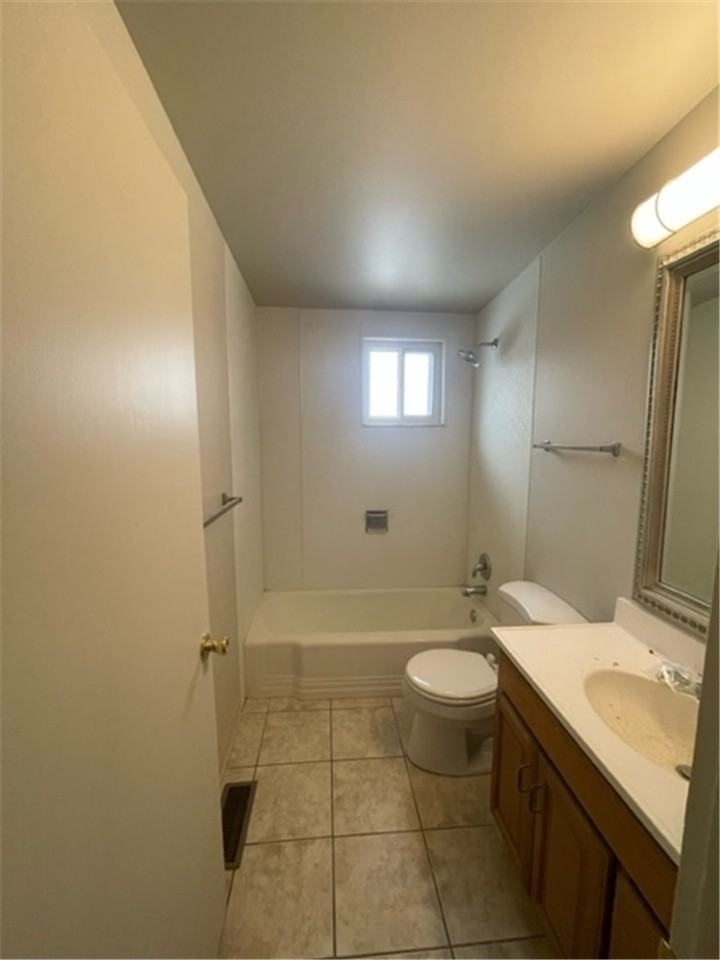 542 En - Photo 3 of 11