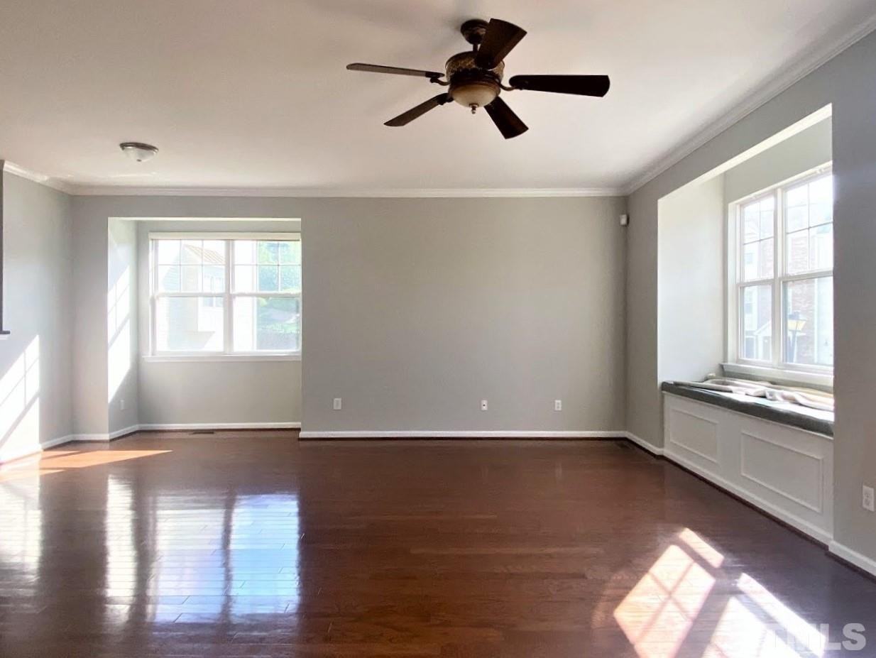 1530 Haywards Heath Lane - Photo 3 of 21