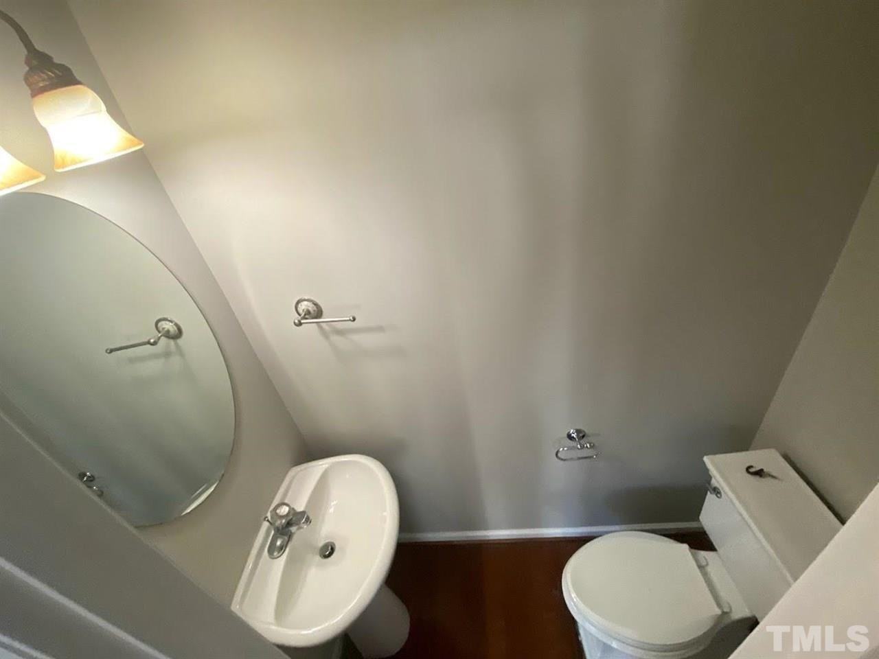 1530 Haywards Heath Lane - Photo 7 of 21