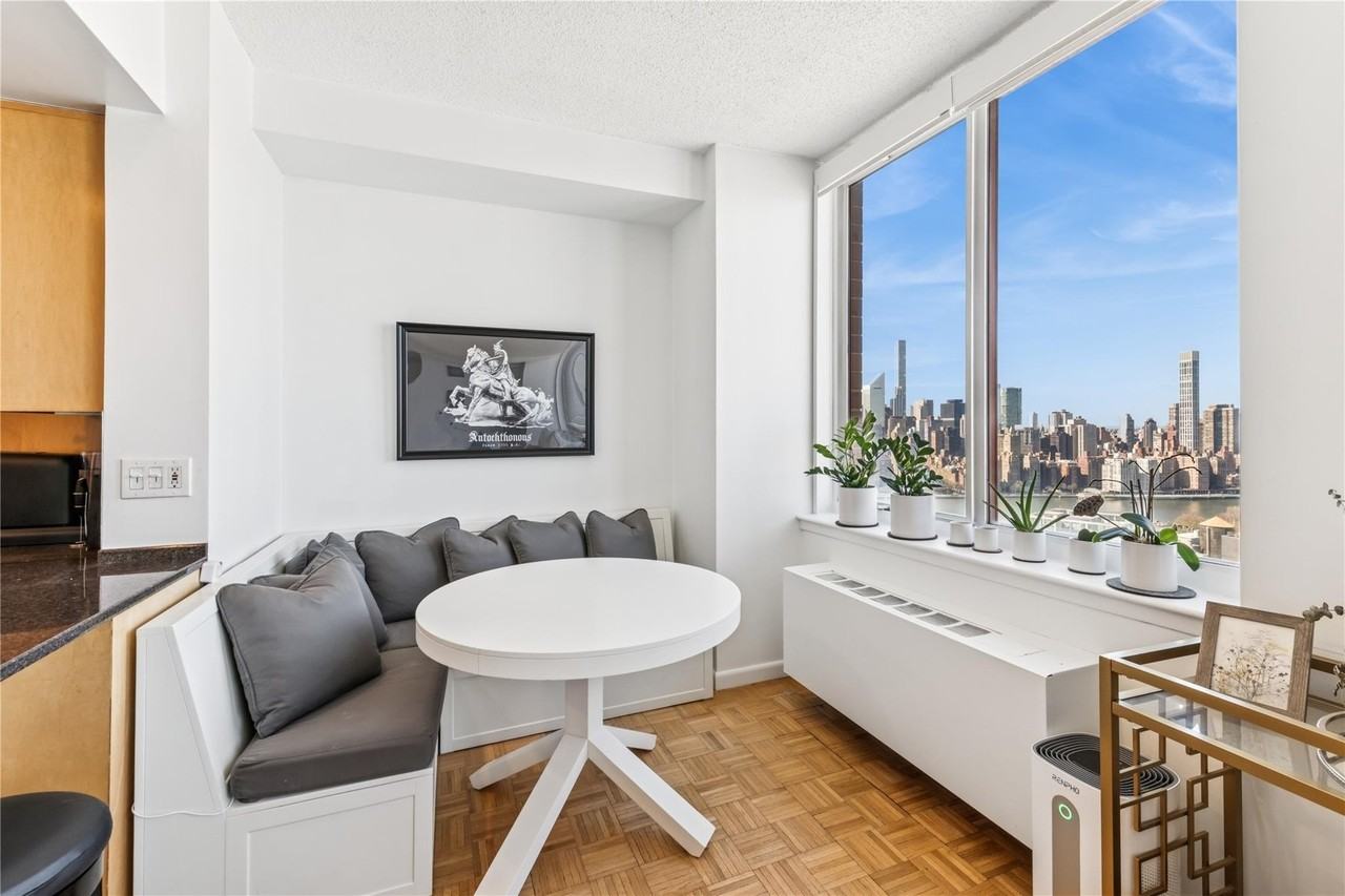 474 48th Ave Unit Ph4d #PH4D - Photo 4 of 28