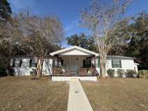 171 Sw Merrimack Pl - Photo 1 of 1