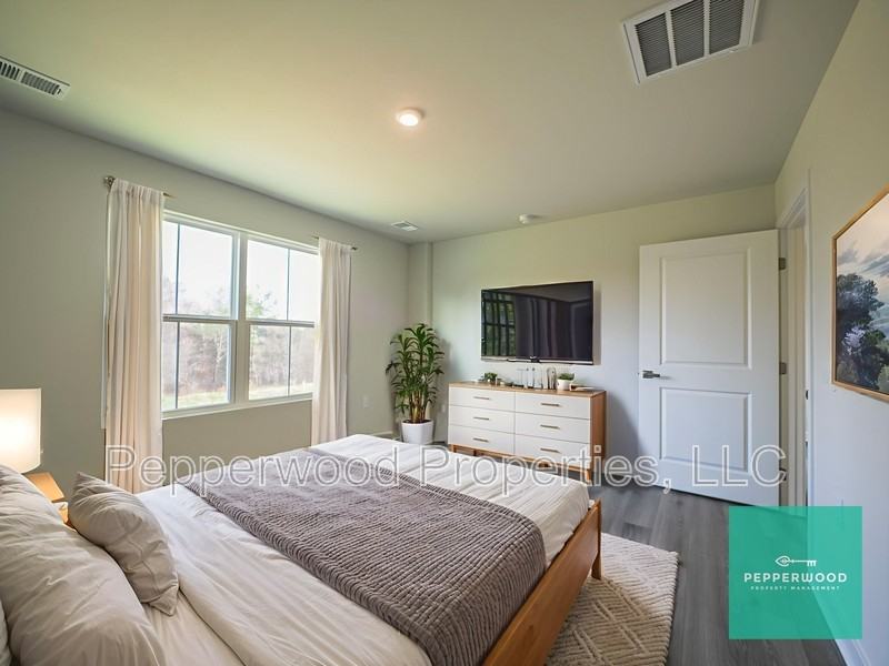 4555 Duparc Way - Photo 5 of 24