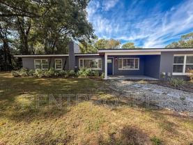 1130 West Lake Brantley Road #1 - Photo 1 of 1