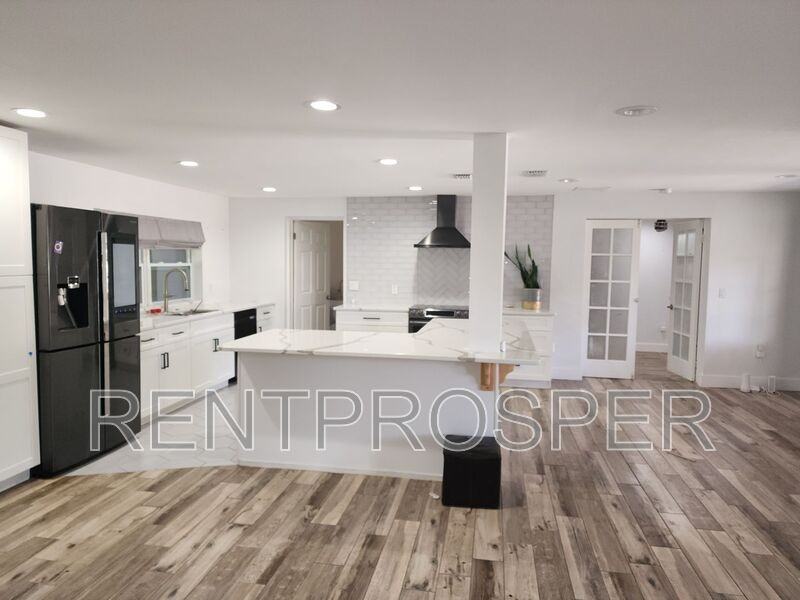 1130 W Lake Brantley Rd #1 - Photo 2 of 23