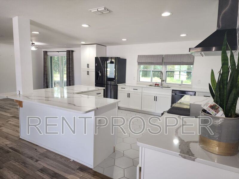 1130 W Lake Brantley Rd #1 - Photo 7 of 23