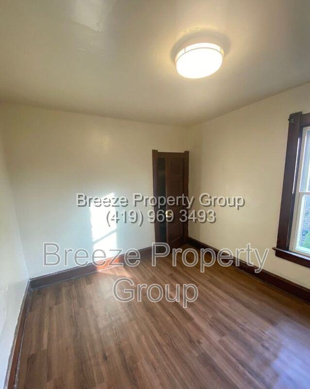 1477 South Ave - Photo 4 of 8