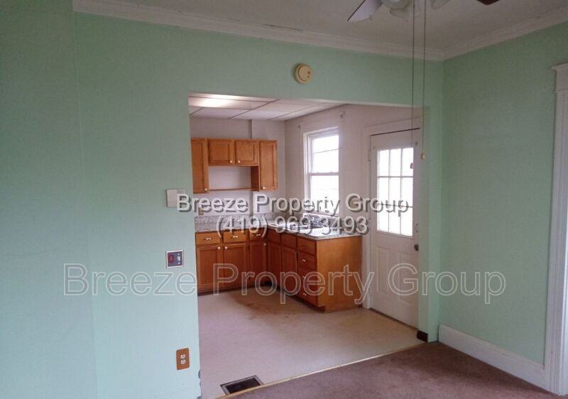 1508 Albert St - Photo 6 of 10