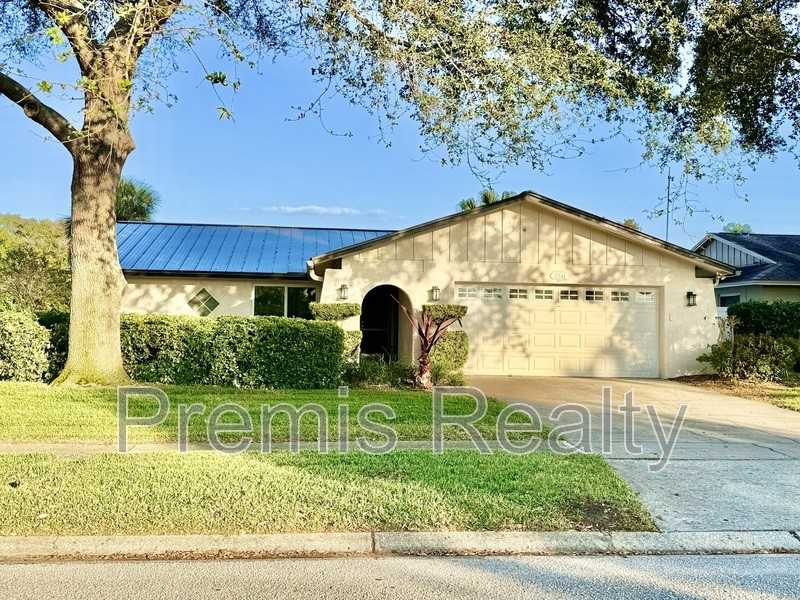 2381 Timbercrest Circle West - Photo 5 of 42