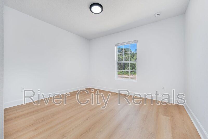 6194 Furman Ave - Photo 5 of 18